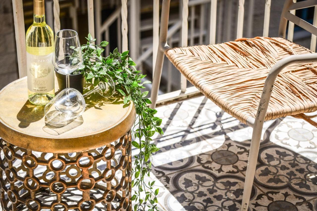 Mamila Pearl, Near Old City - Big Succah During The Holiday Jerusalem Exterior photo